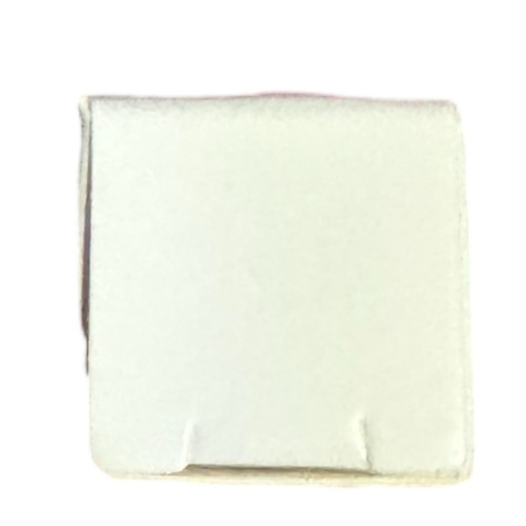 V KOSMETIK Eyeshadow Primer .20 Oz. Shade Light Medium Brand New In Box - Picture 5 of 7